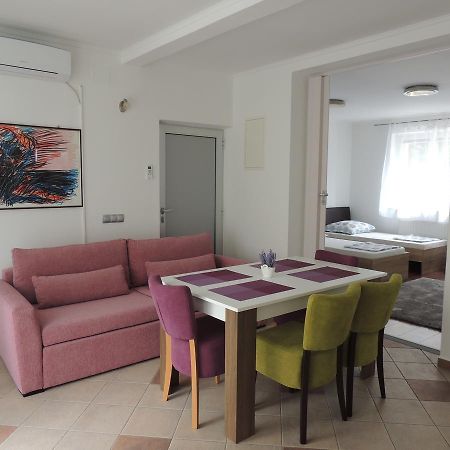 Roses Apartment Bihac Luaran gambar