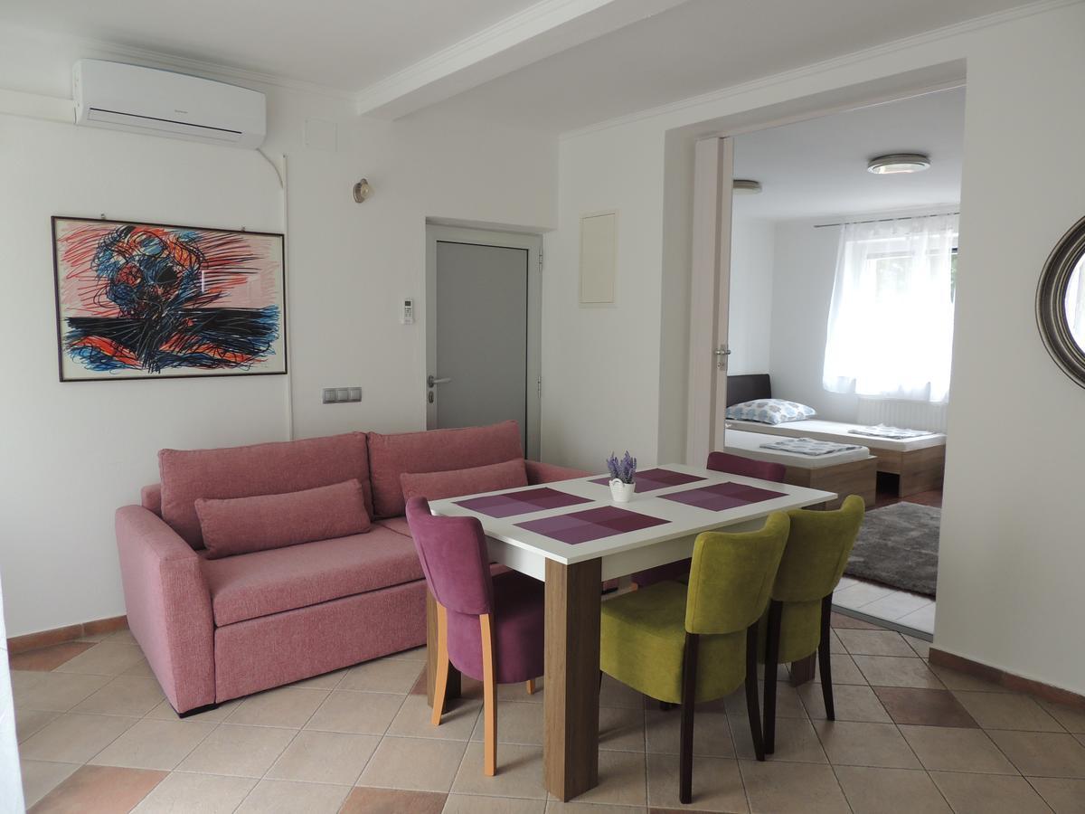 Roses Apartment Bihac Luaran gambar
