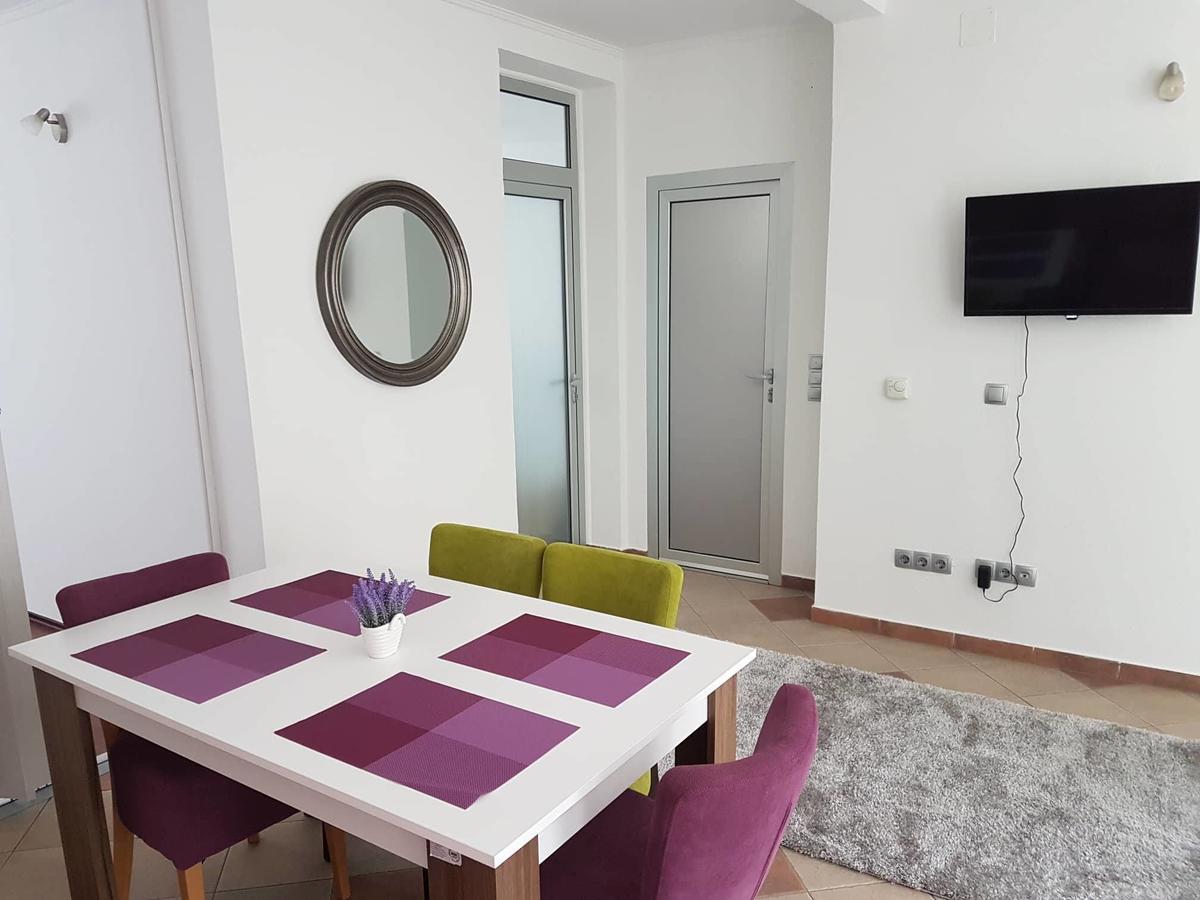Roses Apartment Bihac Luaran gambar
