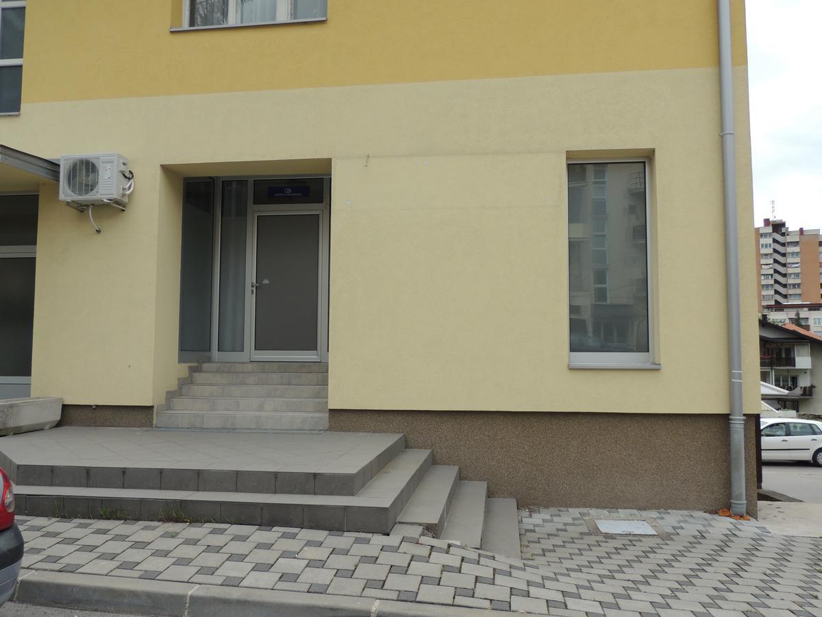 Roses Apartment Bihac Luaran gambar