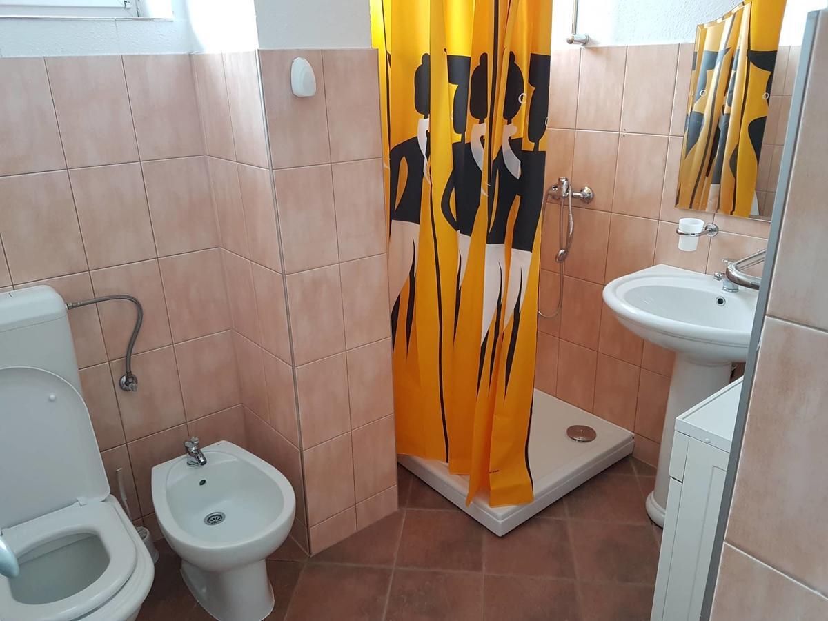 Roses Apartment Bihac Luaran gambar